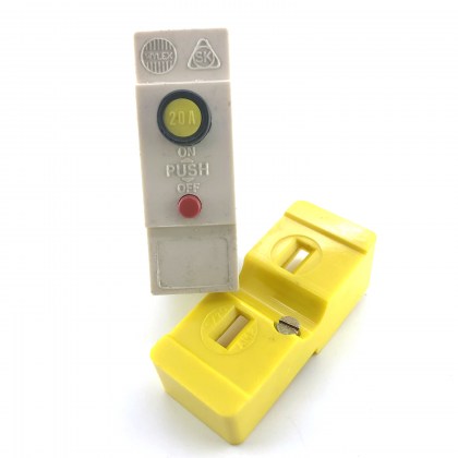 Wylex Yellow Push Button Plug In 20A 20 Amp With Base Carrier MCB Circuit Breaker Type M2